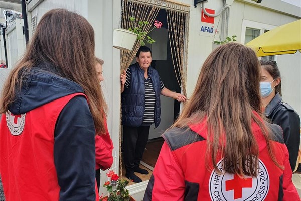 "Uloga žurnih službi u kriznim situacijama je pokazati stradalim ljudima da nisu sami"